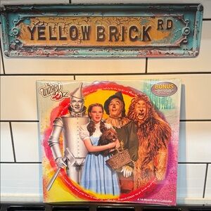 2015 Wizard of Oz Calendar-sealed